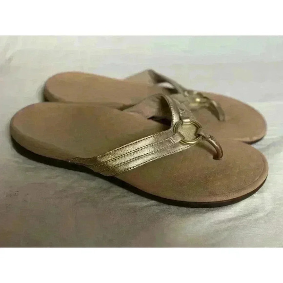 Vionic Women's Thong Sandals Size 10 Leather Metallic Gold Comfort Arch Support - Picture 2 of 9